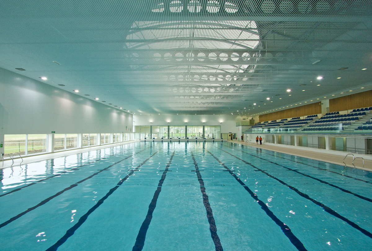 Swimming pool lanes in Hengrove Leisure Centre